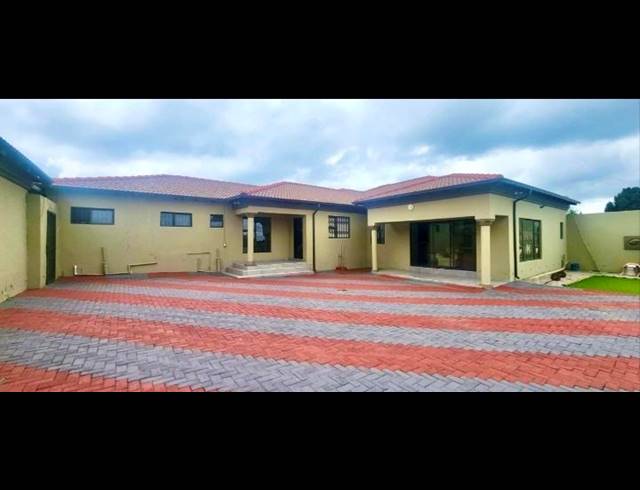 4 BEDROOM PROPERTY TO RENT IN MINDALORE